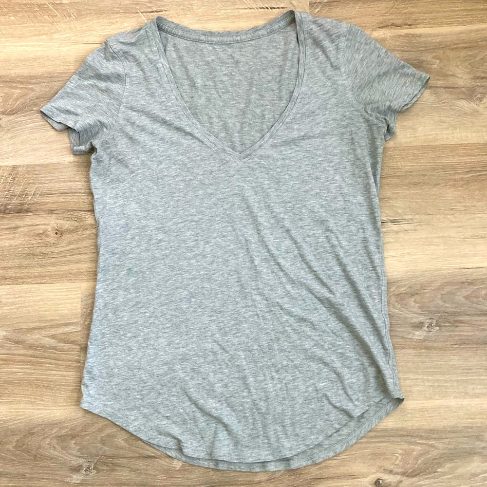 Lululemon Tee